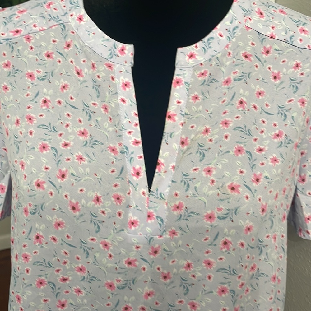 Pleione Notch Neck Floral Blouse Lilac - Picture 2 of 9